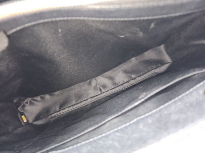 Chanel Black Caviar GST (GHW)