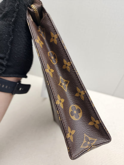 LV Monogram Poche Toilette GM
