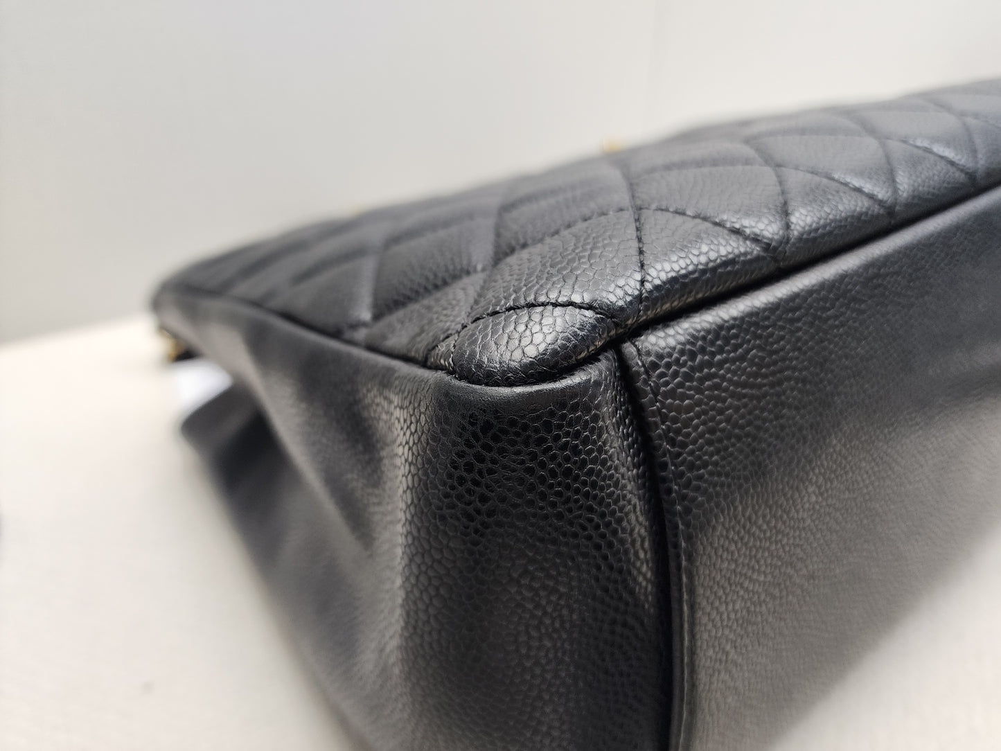 Chanel Black Caviar GST (GHW)