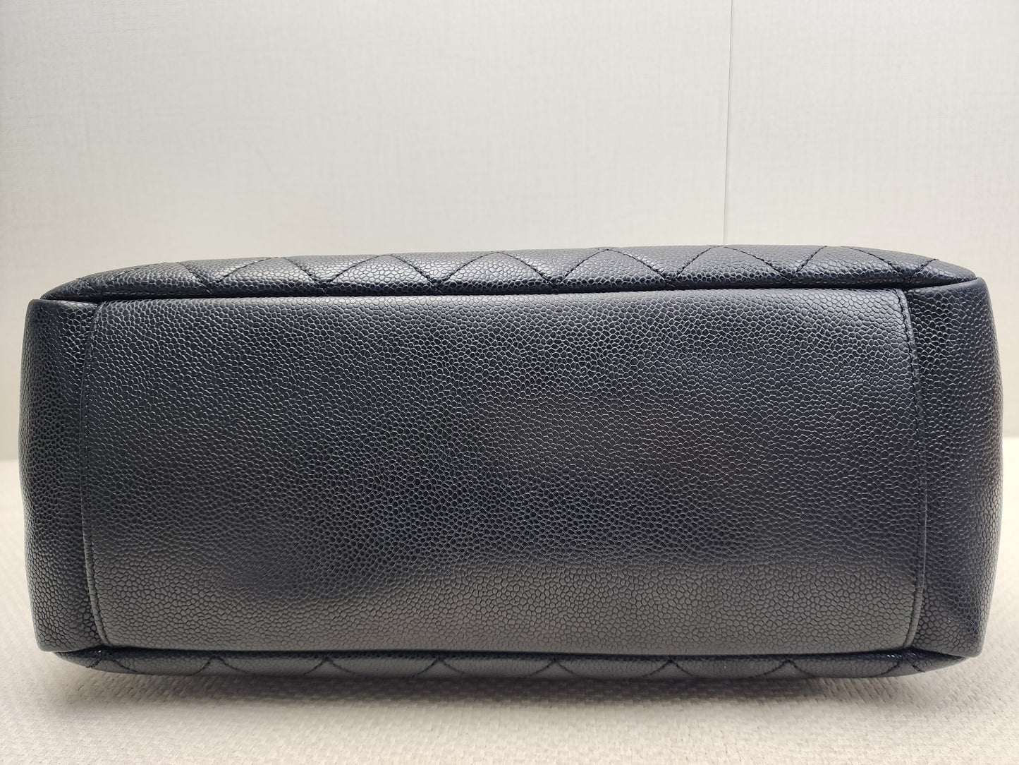 Chanel Black Caviar GST (GHW)