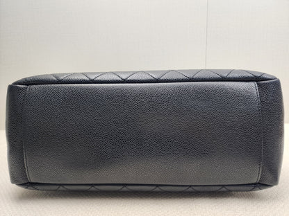 Chanel Black Caviar GST (GHW)
