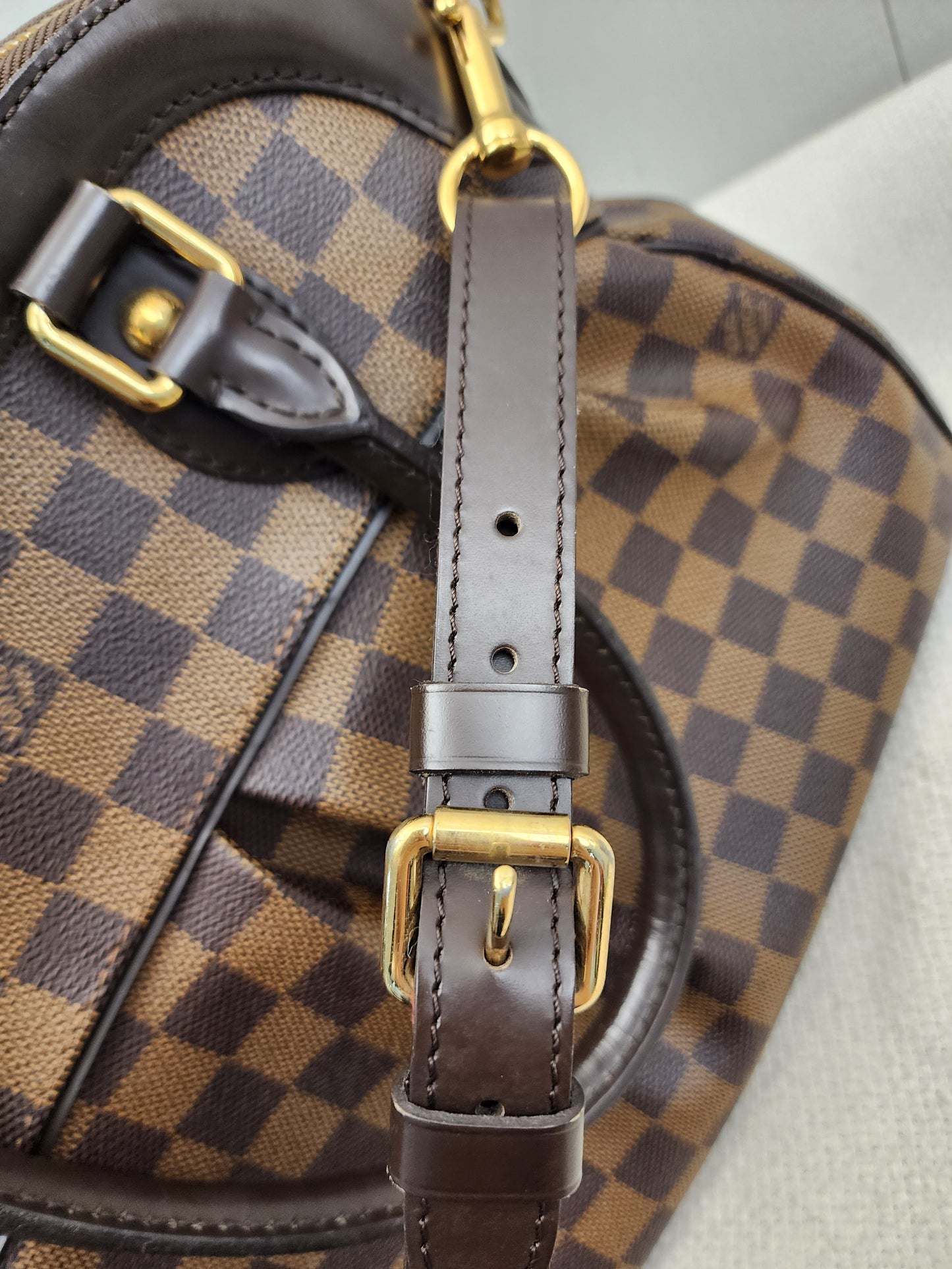 LV Damier Ebene Trevi PM