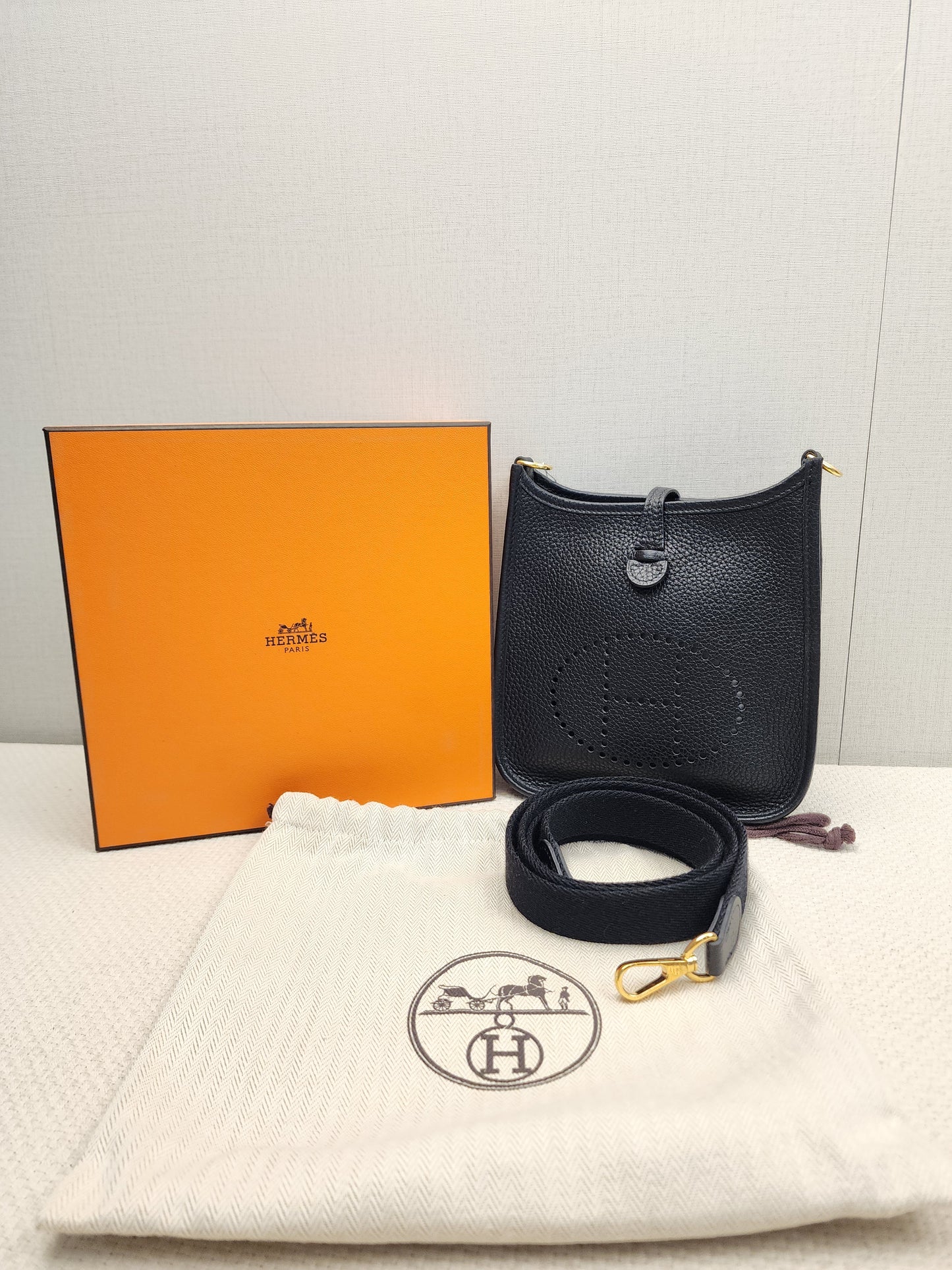 Hermes Taurillon Clemence Mini Evelyne (GHW)