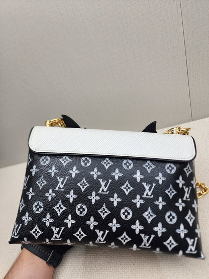 LV Epi Grace Coddington Catgram Shoulder Bag