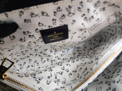 LV Epi Grace Coddington Catgram Shoulder Bag