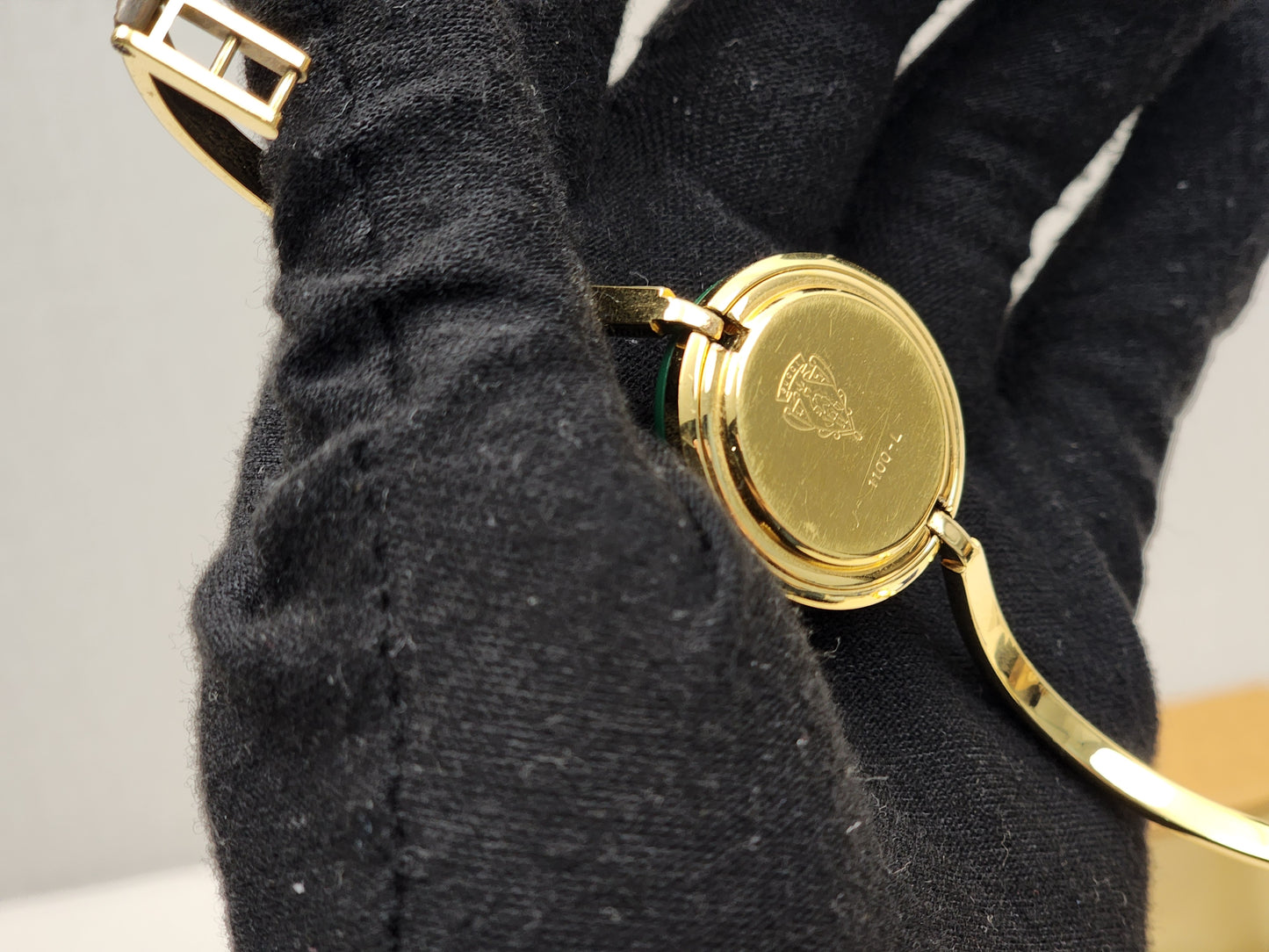 Gold Vintage 1100L Interchangeable Bezel Quartz Watch