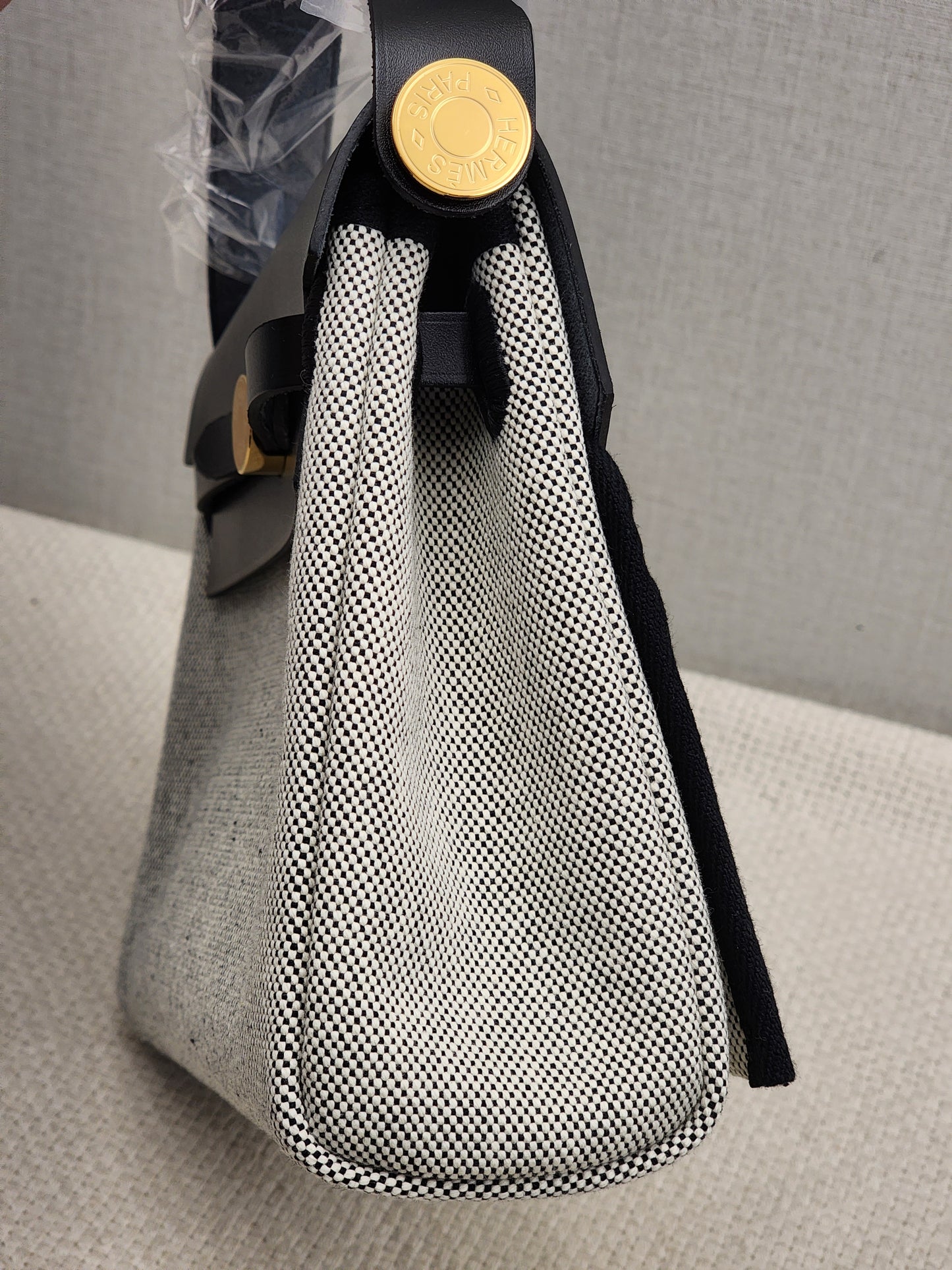 Hermes Noir / Ecru Herbag Zip 20 (GHW)