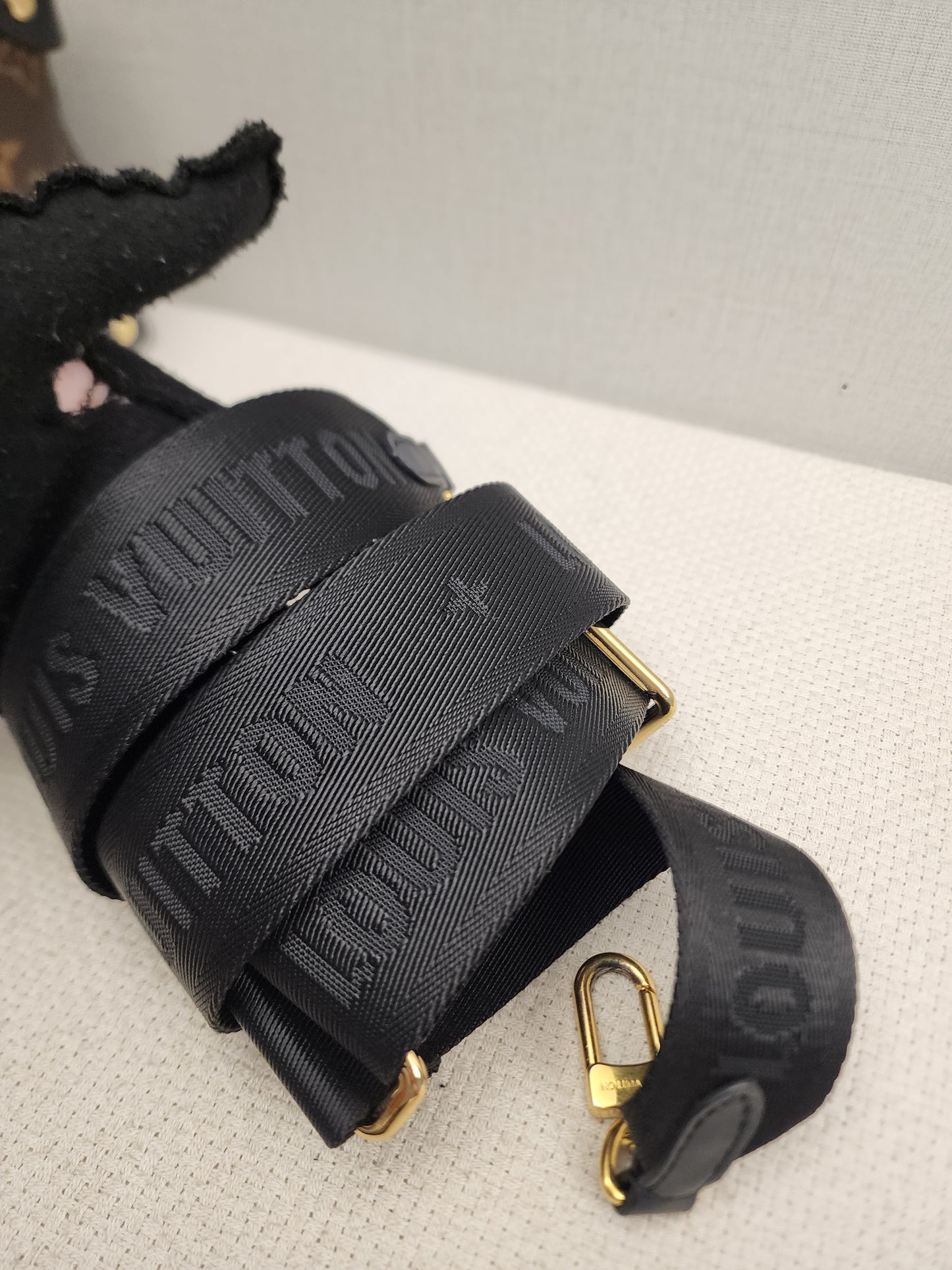 LV Monogram Petit Malle Souple