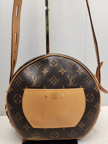 LV Monogram Boite Chapeau Souple MM