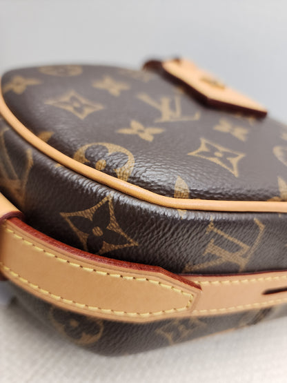 LV Monogram Boite Chapeau Souple MM