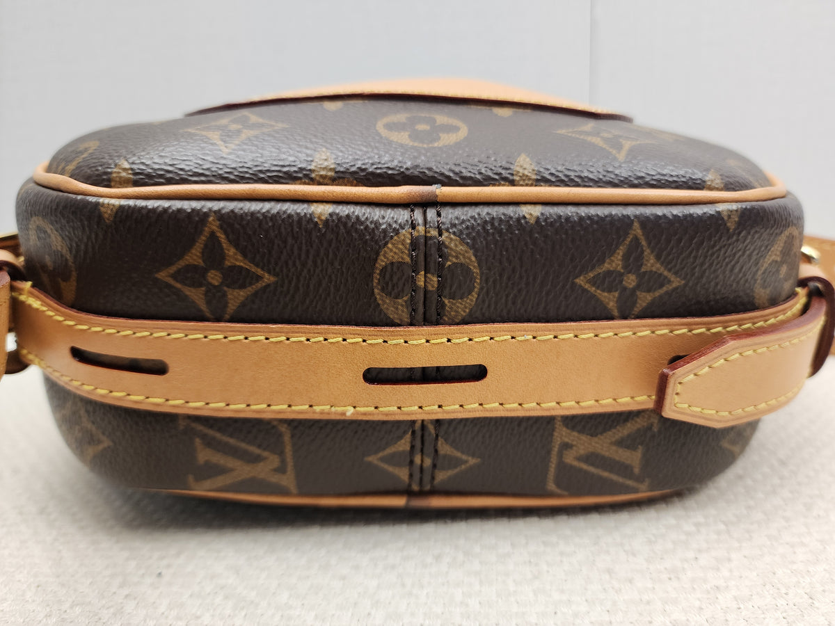 LV Monogram Boite Chapeau Souple MM