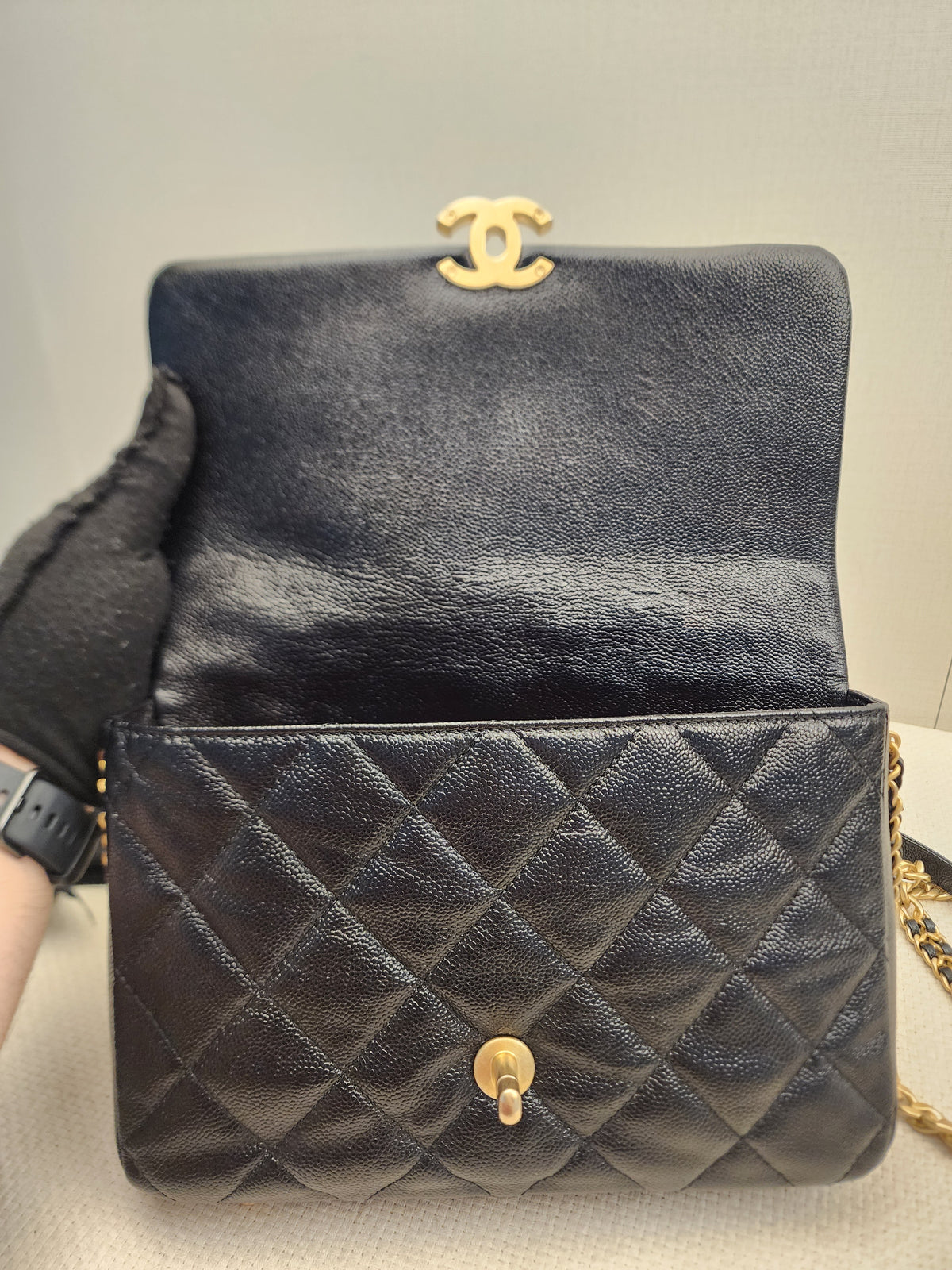 Chanel Black Shiny Caviar Quilted Melody Flap (GHW)