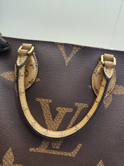 LV Reverse Monogram On The Go MM