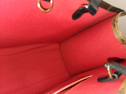 LV Reverse Monogram On The Go MM