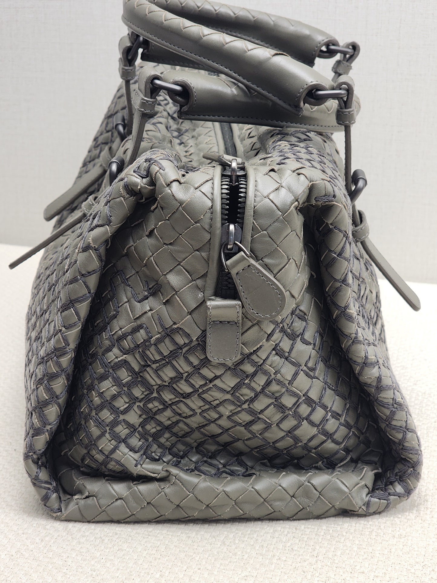 BV Khaki Intrecciato Boston Bag