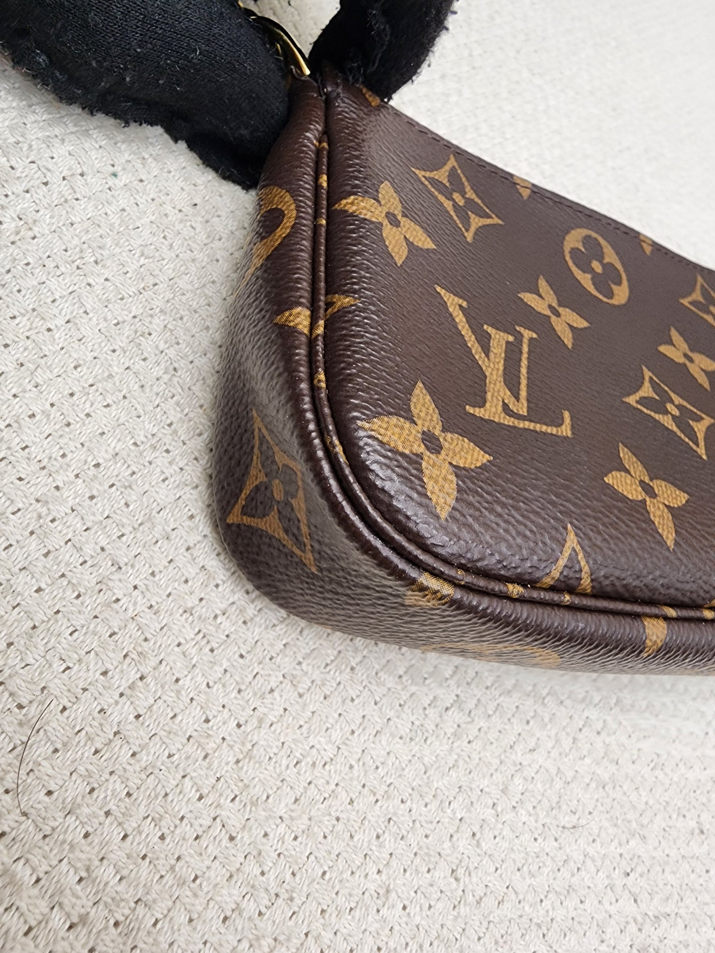LV Monogram Mini Pochette
