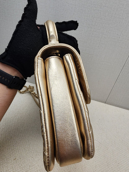 Chanel Metallic Gold Lambskin Medium Trendy CC (GHW)