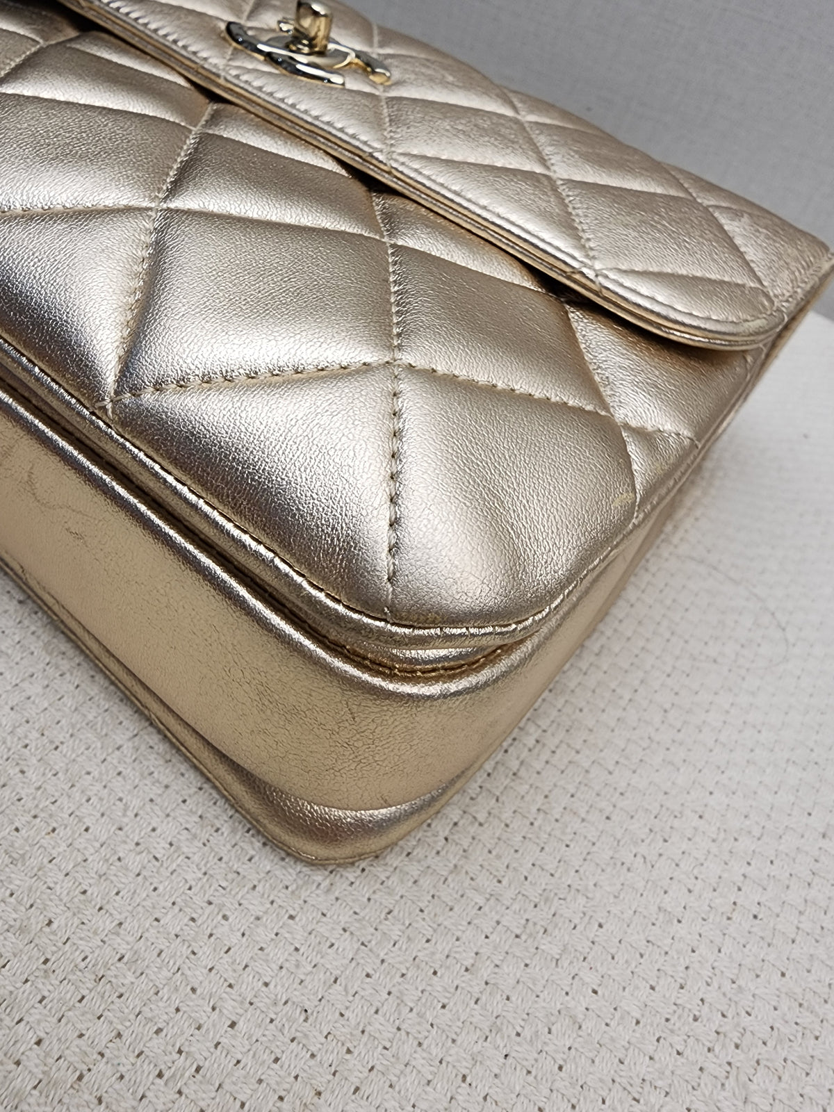 Chanel Metallic Gold Lambskin Medium Trendy CC (GHW)