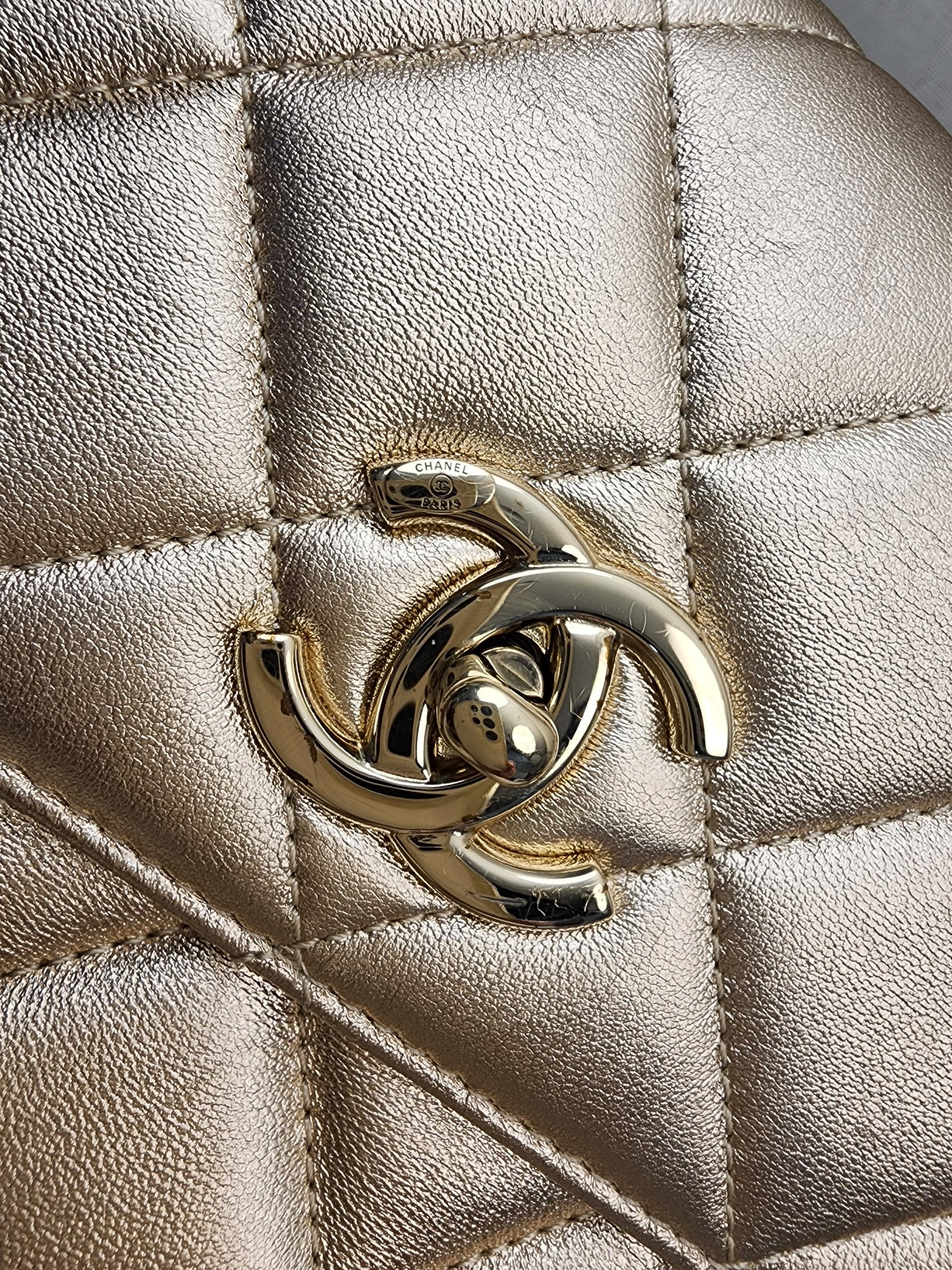 Chanel Metallic Gold Lambskin Medium Trendy CC (GHW)