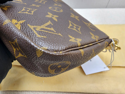 LV Monogram Pochette