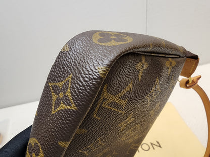 LV Monogram Pochette