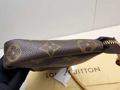 LV Monogram Pochette