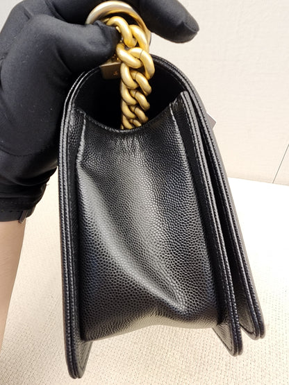 Chanel Black Caviar Old Medium Boy (GHW)