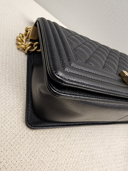 Chanel Black Caviar Old Medium Boy (GHW)