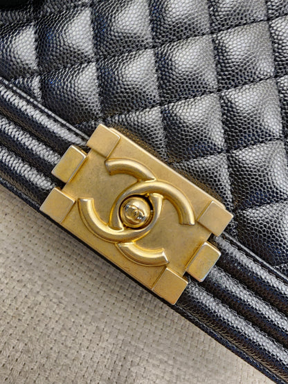Chanel Black Caviar Old Medium Boy (GHW)