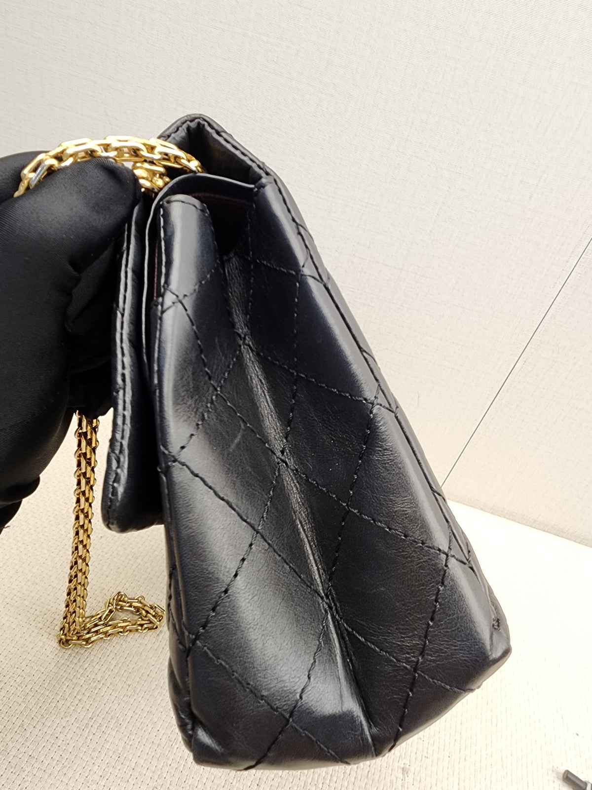 Chanel Black Aged Calfskin 2.55 226 (GHW)