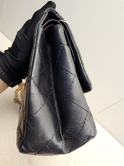 Chanel Black Aged Calfskin 2.55 226 (GHW)