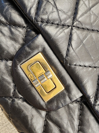 Chanel Black Aged Calfskin 2.55 226 (GHW)