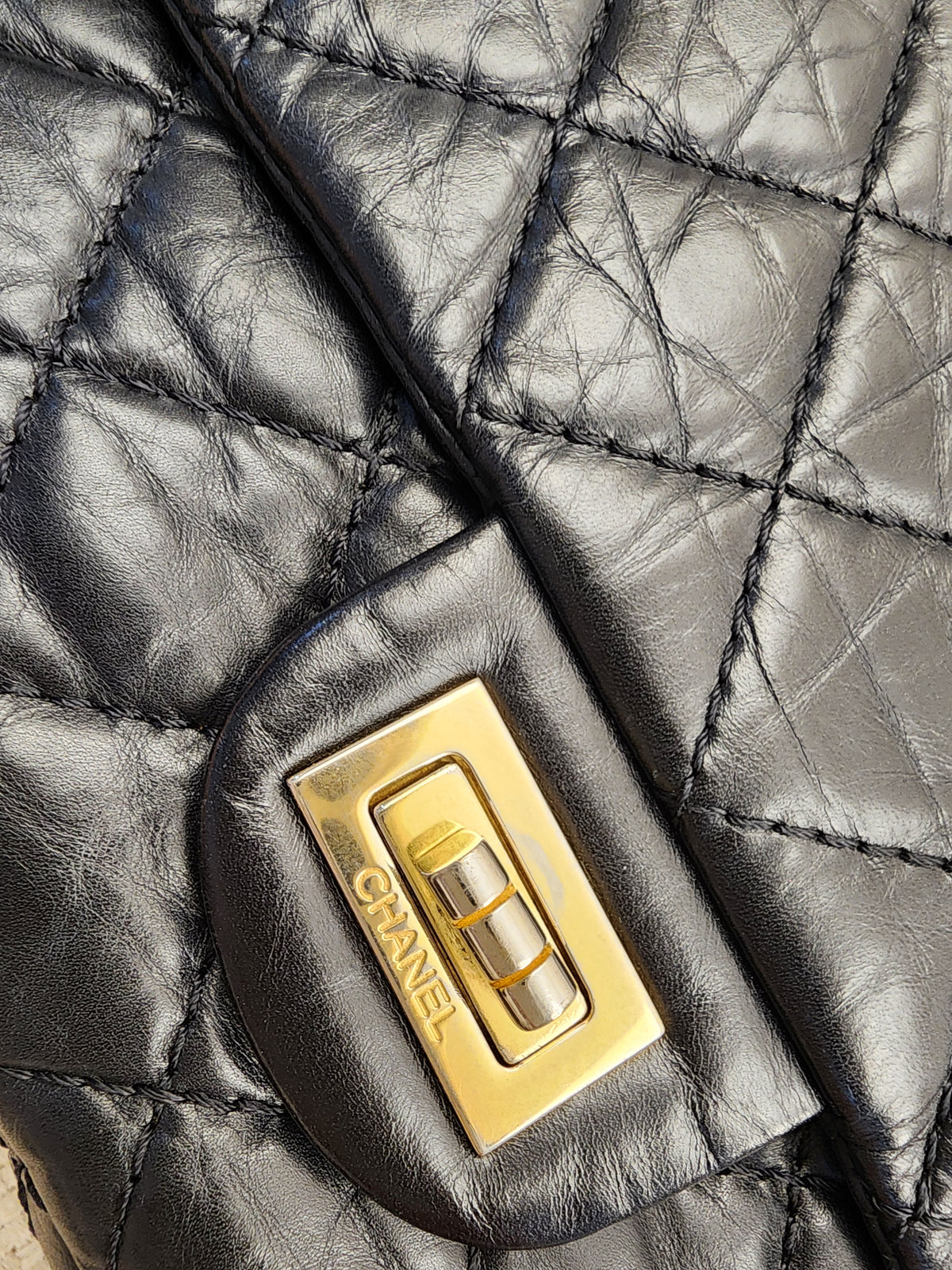 Chanel Black Aged Calfskin 2.55 226 (GHW)