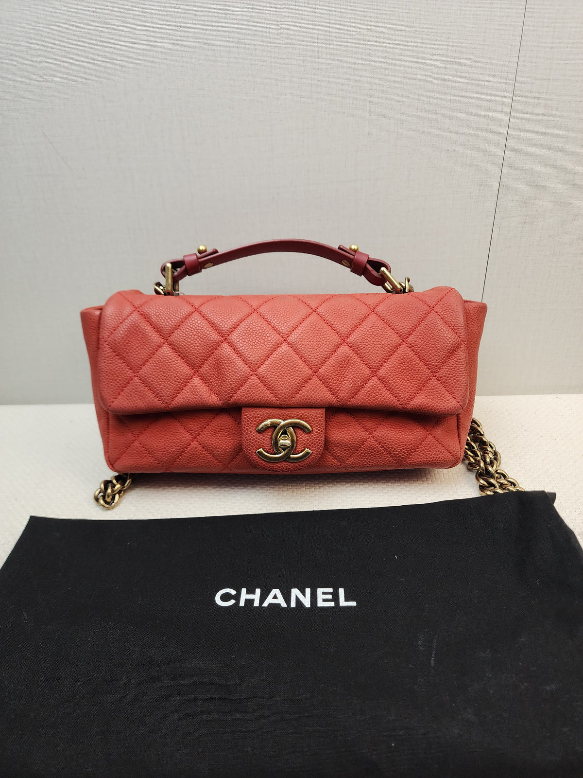 Chanel Red Matte Caviar Medium Chic Flap (AGHW)