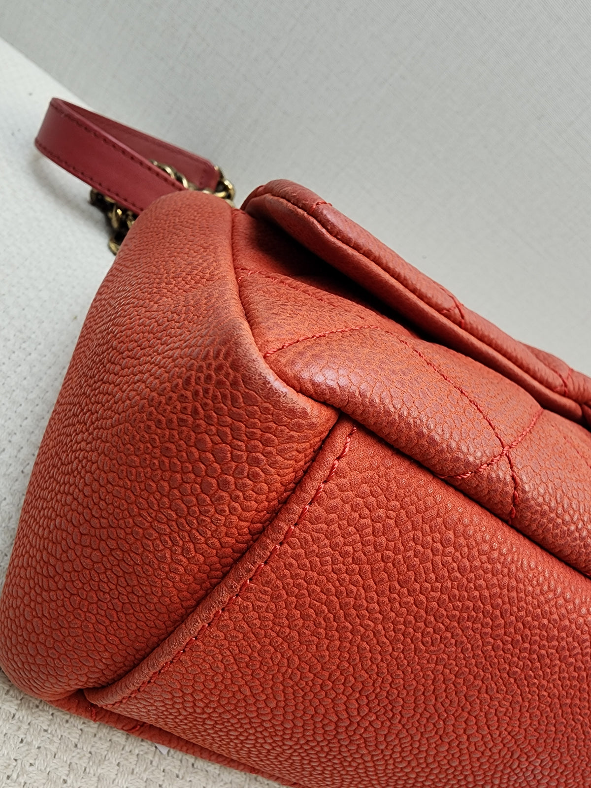 Chanel Red Matte Caviar Medium Chic Flap (AGHW)