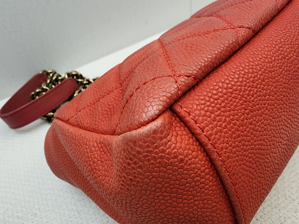Chanel Red Matte Caviar Medium Chic Flap (AGHW)