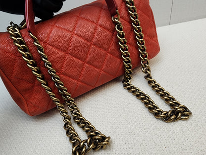 Chanel Red Matte Caviar Medium Chic Flap (AGHW)