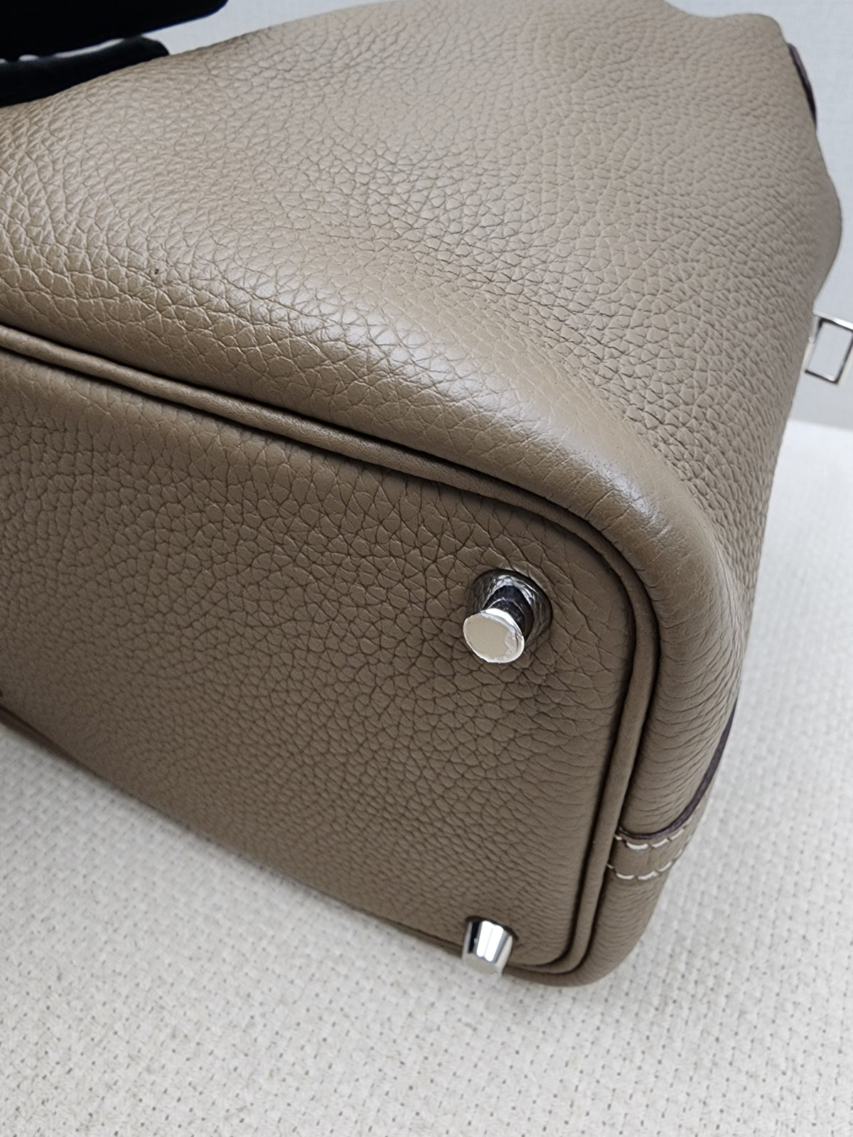 Hermes Etoupe Picotin 18 (PHW)