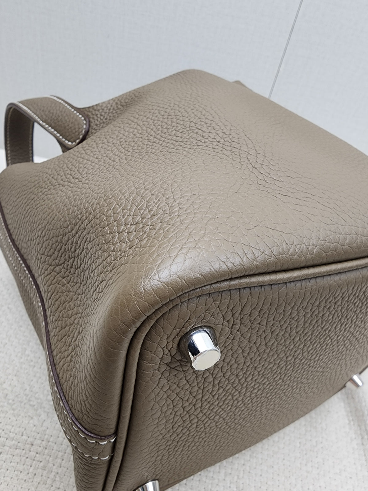 Hermes Etoupe Picotin 18 (PHW)