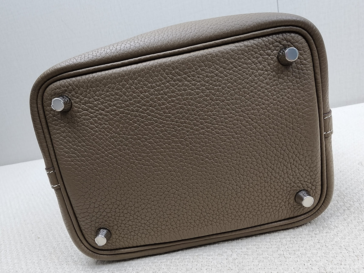 Hermes Etoupe Picotin 18 (PHW)