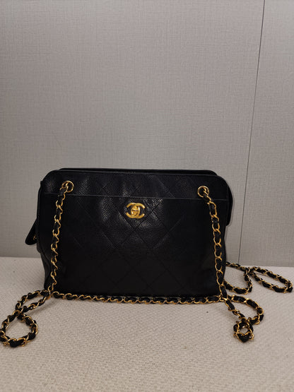 Chanel Black Caviar Vintage Chain Shoulder Bag (GHW)