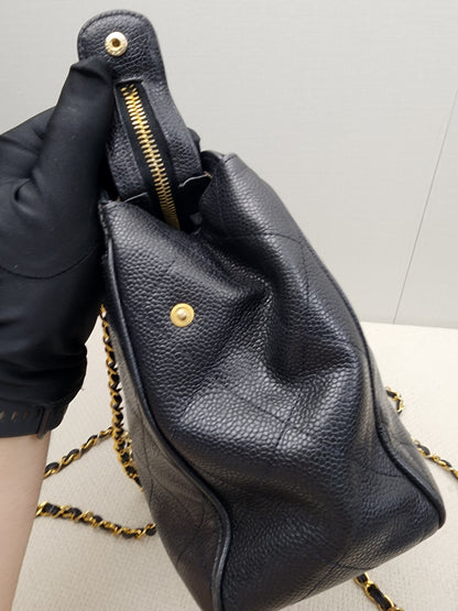 Chanel Black Caviar Vintage Chain Shoulder Bag (GHW)