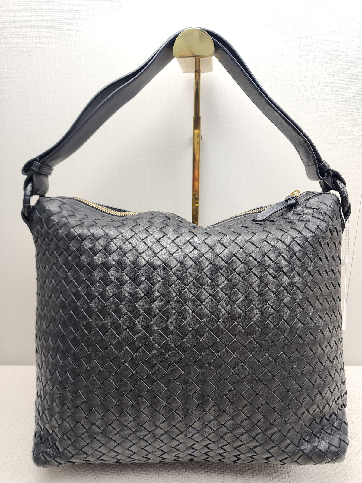BV Black Intrecciato Hobo