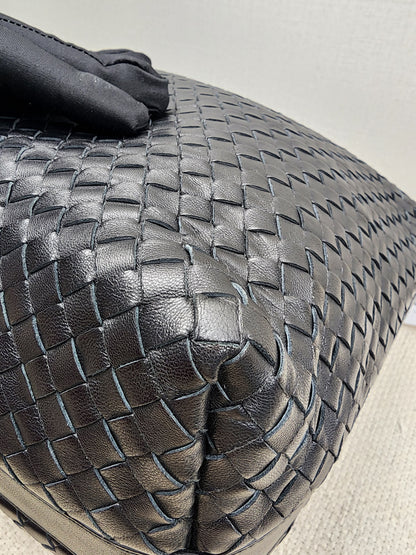 BV Black Intrecciato Hobo