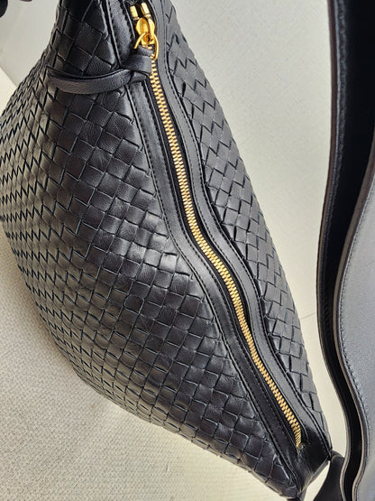 BV Black Intrecciato Hobo