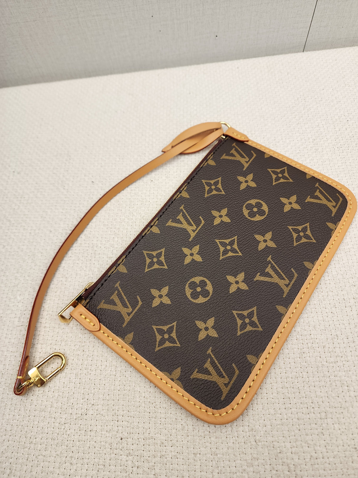 LV Monogram CarryAll PM