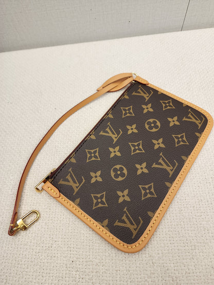 LV Monogram CarryAll PM