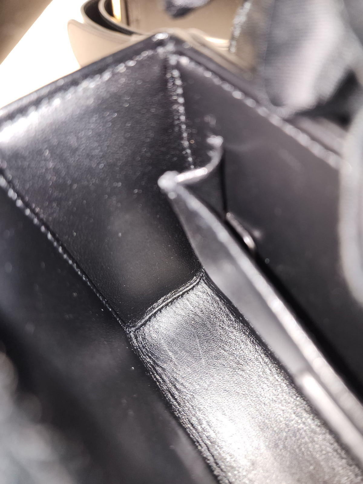 Dior Black Calfskin 30 Montaigne Box Bag (GHW)