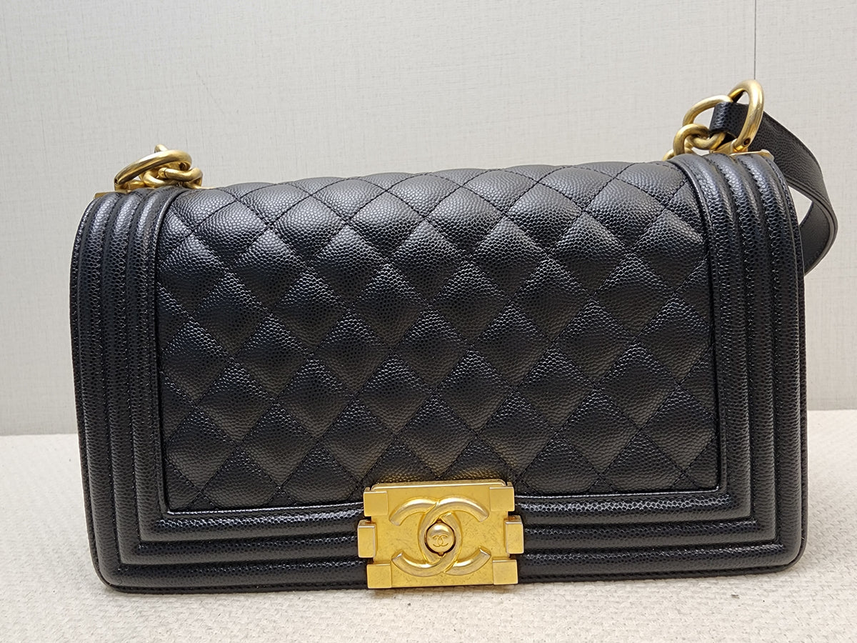 Chanel Black Caviar Old Medium Boy (GHW)