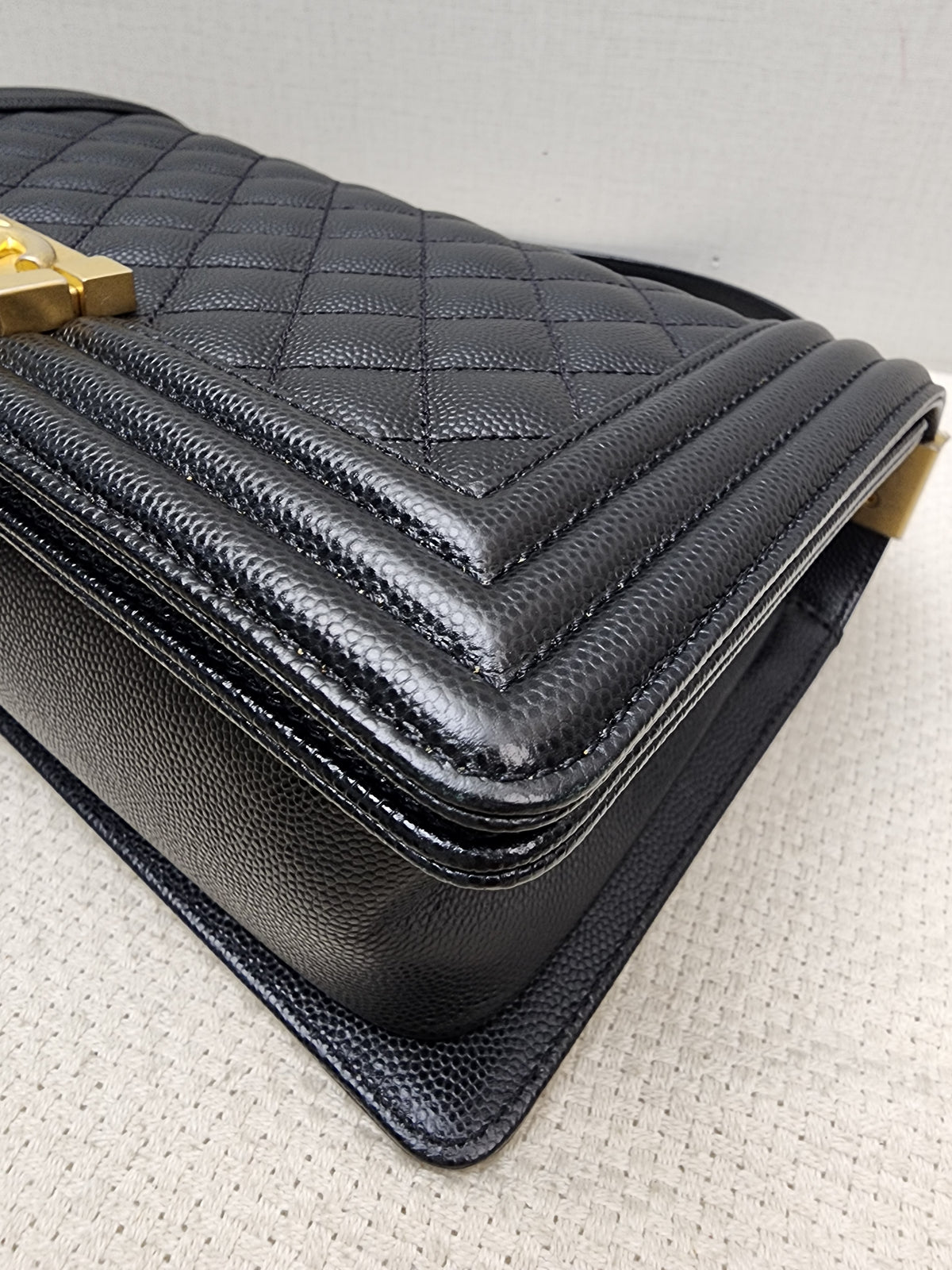 Chanel Black Caviar Old Medium Boy (GHW)